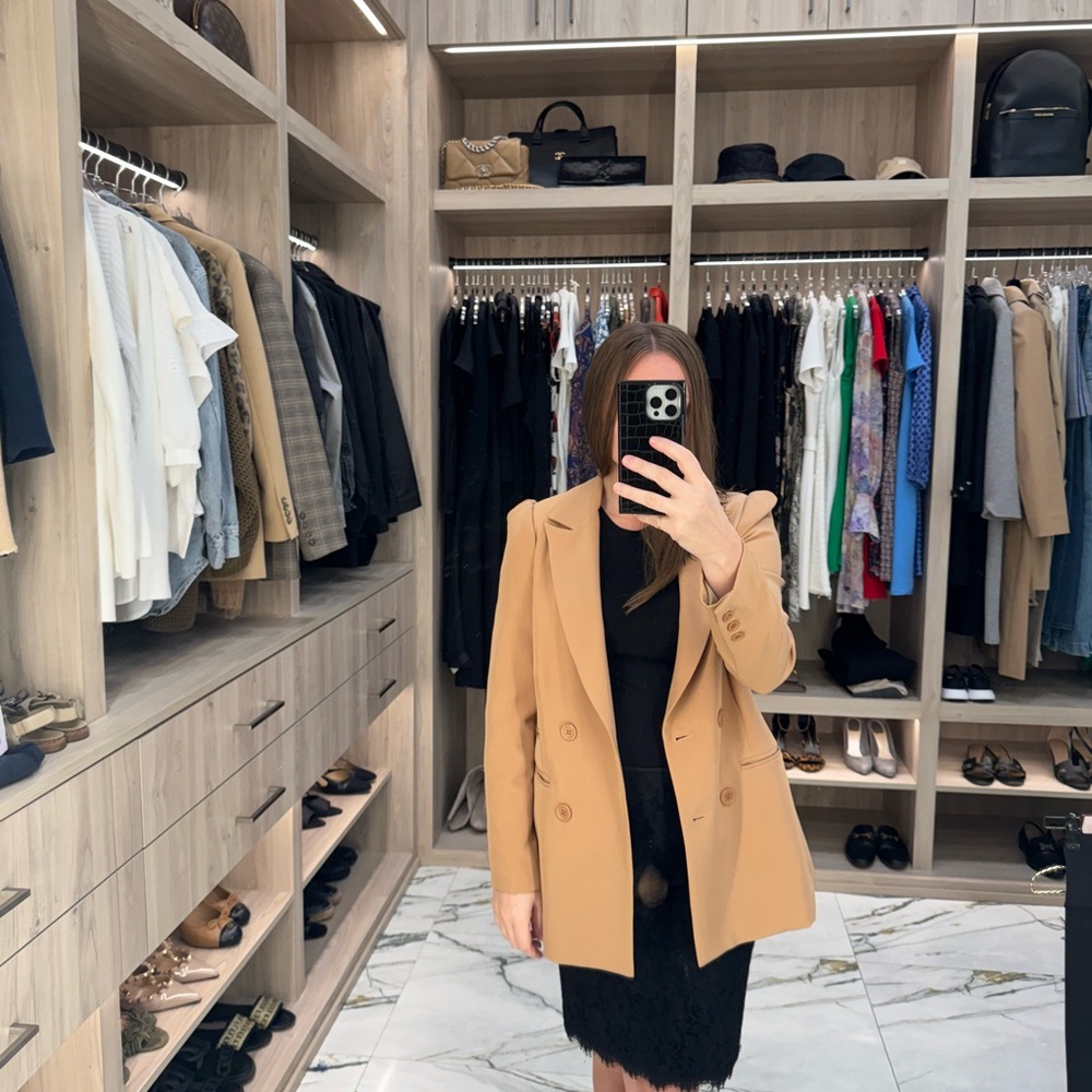 Walter Baker Tan Women's Blazer. Size S, GUC. - Picture 9 of 11